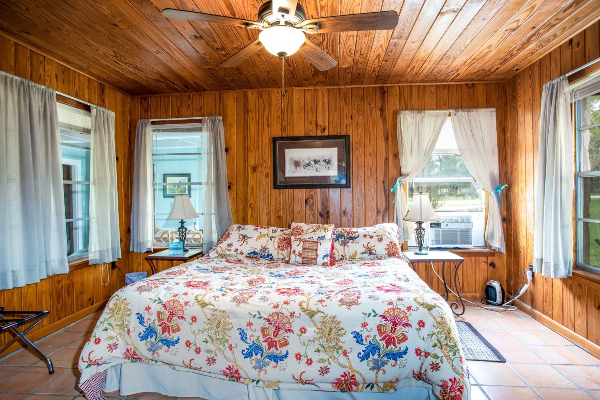 River Ridge Bandera Cabin Exterior photo